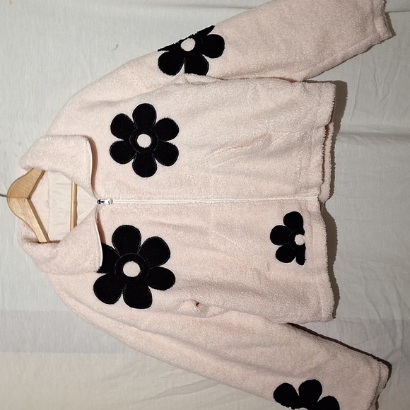Fashion Bug Jackets & Blazers - Pink Sherpa Teddy Jacket, Cropped with Black Floral Design, Fashion, Sz 6, NWOT